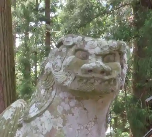 都々古別神社(八槻)の狛犬