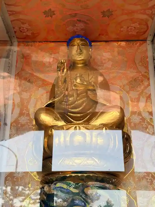 薬師堂の{uncategorized: "未分類", other: "その他", undefined: "問題あり", building: "その他建物", grave: "お墓", sacred_gate: "鳥居", guardian: "狛犬", statue: "像", buddha: "仏像", history: "歴史", nature: "自然", garden: "庭園", animal: "動物", pagoda: "塔", temizu: "手水舎", mountain_gate: "山門・神門", sanctuary: "本殿・本堂", subordinate: "末社・摂社", art: "芸術", scenery: "景色", jizo: "地蔵", ema: "絵馬", goshuin: "御朱印", omikuji: "おみくじ", items: "授与品その他", amulet: "お守り", goshuincho: "御朱印帳", eats: "食事", festival: "お祭り", votive_dance: "神楽", shichigosan: "七五三参", wedding: "結婚式", experience: "体験その他", initially: "初詣", around: "周辺", anti_infection: "感染症対策"}