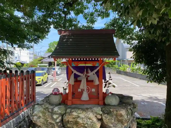 本宮神社の{uncategorized: "未分類", other: "その他", undefined: "問題あり", building: "その他建物", grave: "お墓", sacred_gate: "鳥居", guardian: "狛犬", statue: "像", buddha: "仏像", history: "歴史", nature: "自然", garden: "庭園", animal: "動物", pagoda: "塔", temizu: "手水舎", mountain_gate: "山門・神門", sanctuary: "本殿・本堂", subordinate: "末社・摂社", art: "芸術", scenery: "景色", jizo: "地蔵", ema: "絵馬", goshuin: "御朱印", omikuji: "おみくじ", items: "授与品その他", amulet: "お守り", goshuincho: "御朱印帳", eats: "食事", festival: "お祭り", votive_dance: "神楽", shichigosan: "七五三参", wedding: "結婚式", experience: "体験その他", initially: "初詣", around: "周辺", anti_infection: "感染症対策"}