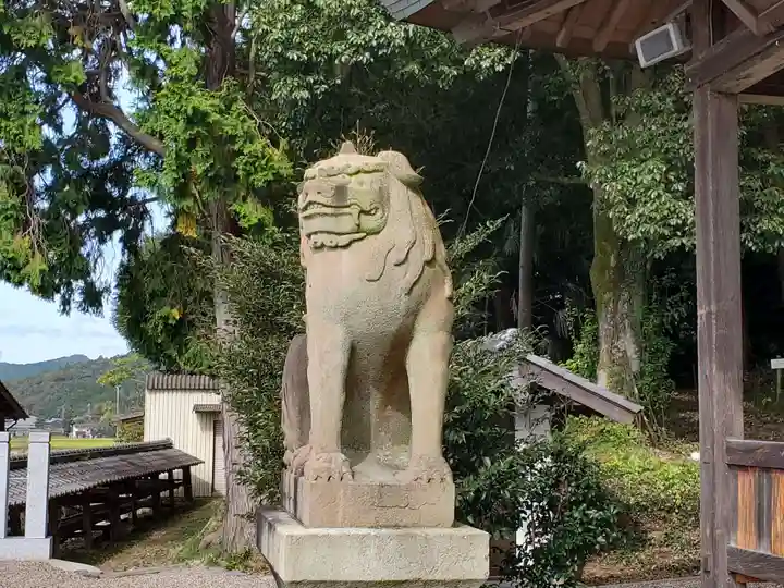 石部神社の狛犬
