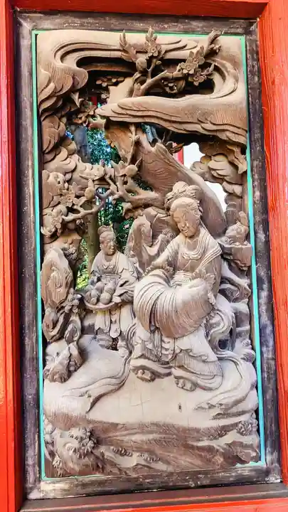 冠稲荷神社の芸術