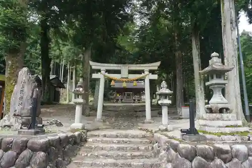 三輪神社のその他建物
