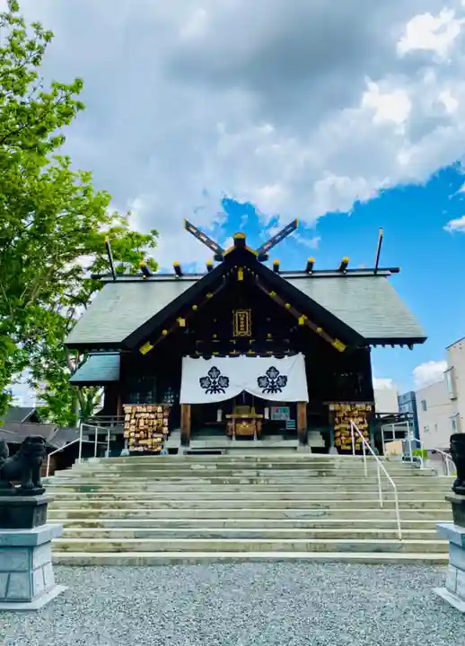 札幌諏訪神社の本殿・本堂