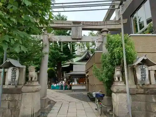 小野照崎神社の鳥居