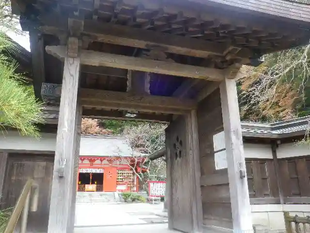 荏柄天神社の山門・神門