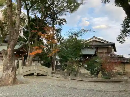 魚吹八幡神社の末社