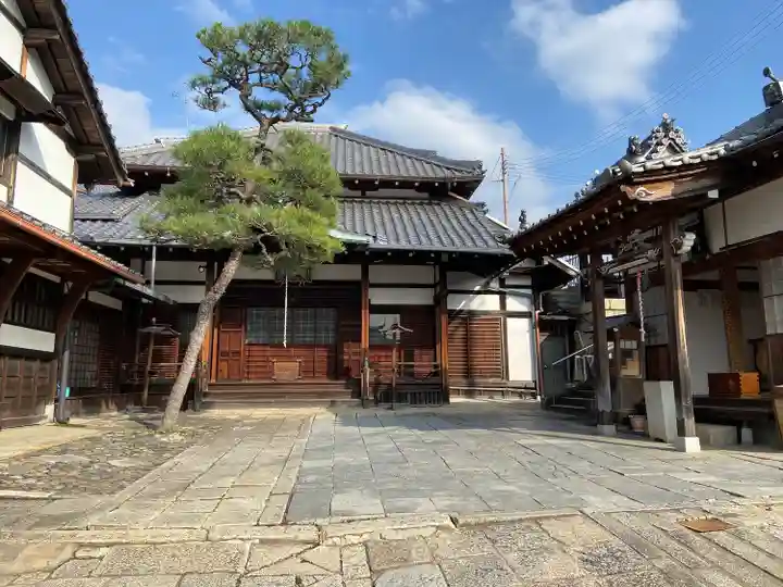 通妙寺の本殿・本堂