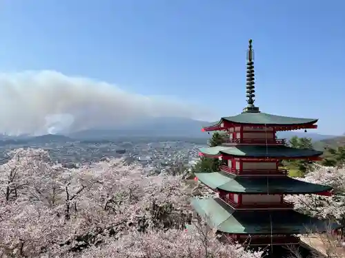新倉富士浅間神社(山梨県)