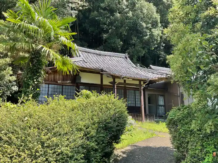 薬仙寺廃寺の本殿・本堂