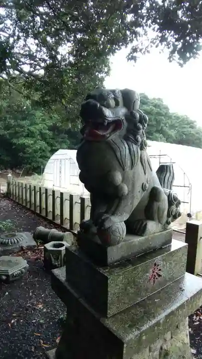 四方権現神社の狛犬