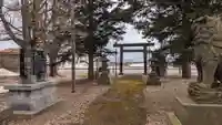 下メム神社の庭園