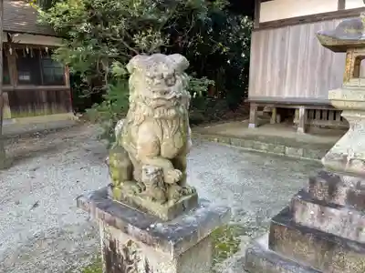 雲出神社の狛犬