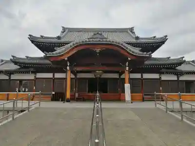 観音寺の本殿・本堂