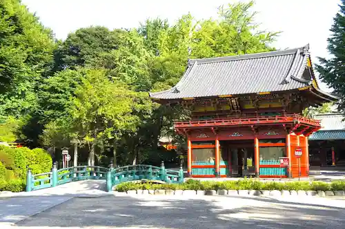 根津神社の山門