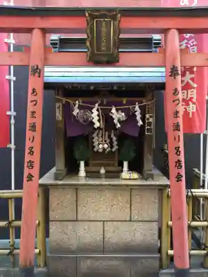 あづま稲荷神社の本殿・本堂