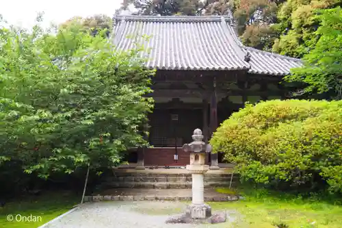 長岳寺の本殿