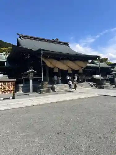 宮地嶽神社の{uncategorized: "未分類", other: "その他", undefined: "問題あり", building: "その他建物", grave: "お墓", sacred_gate: "鳥居", guardian: "狛犬", statue: "像", buddha: "仏像", history: "歴史", nature: "自然", garden: "庭園", animal: "動物", pagoda: "塔", temizu: "手水舎", mountain_gate: "山門・神門", sanctuary: "本殿・本堂", subordinate: "末社・摂社", art: "芸術", scenery: "景色", jizo: "地蔵", ema: "絵馬", goshuin: "御朱印", omikuji: "おみくじ", items: "授与品その他", amulet: "お守り", goshuincho: "御朱印帳", eats: "食事", festival: "お祭り", votive_dance: "神楽", shichigosan: "七五三参", wedding: "結婚式", experience: "体験その他", initially: "初詣", around: "周辺", anti_infection: "感染症対策"}