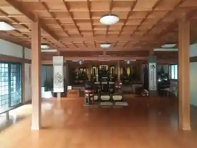 明礬薬師寺の本殿・本堂