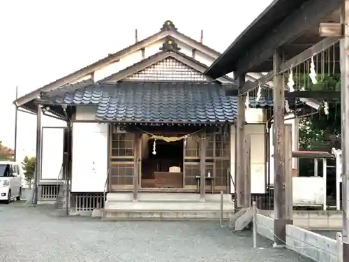 柏原神社の本殿・本堂