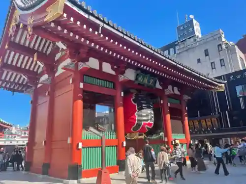 浅草寺の山門