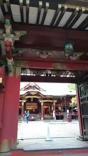根津神社の山門・神門