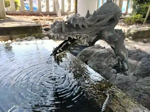 堤治神社の手水