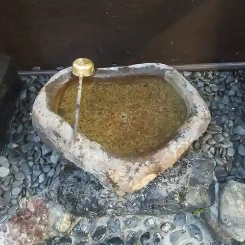 常盤稲荷神社の手水舎