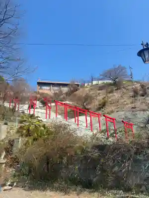 差出磯大嶽山神社 仕事と健康と厄よけの神さまの{uncategorized: "未分類", other: "その他", undefined: "問題あり", building: "その他建物", grave: "お墓", sacred_gate: "鳥居", guardian: "狛犬", statue: "像", buddha: "仏像", history: "歴史", nature: "自然", garden: "庭園", animal: "動物", pagoda: "塔", temizu: "手水舎", mountain_gate: "山門・神門", sanctuary: "本殿・本堂", subordinate: "末社・摂社", art: "芸術", scenery: "景色", jizo: "地蔵", ema: "絵馬", goshuin: "御朱印", omikuji: "おみくじ", items: "授与品その他", amulet: "お守り", goshuincho: "御朱印帳", eats: "食事", festival: "お祭り", votive_dance: "神楽", shichigosan: "七五三参", wedding: "結婚式", experience: "体験その他", initially: "初詣", around: "周辺", anti_infection: "感染症対策"}