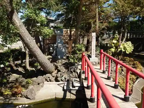相模国総社六所神社の末社・摂社