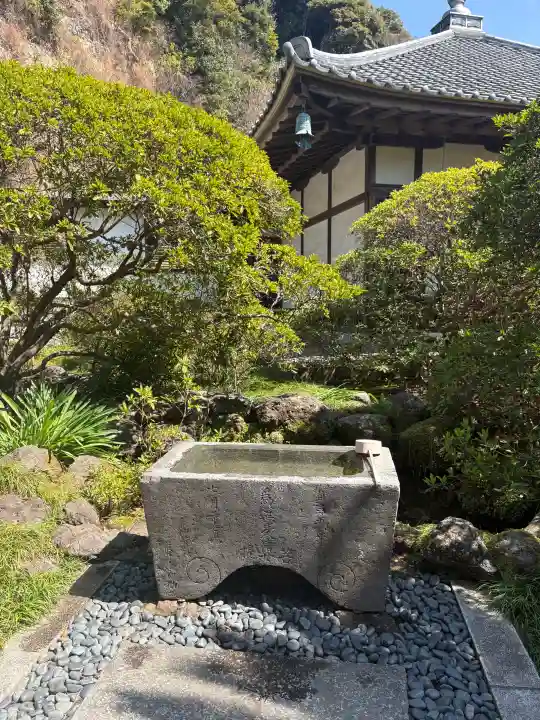 安養院 (田代寺)の{uncategorized: "未分類", other: "その他", undefined: "問題あり", building: "その他建物", grave: "お墓", sacred_gate: "鳥居", guardian: "狛犬", statue: "像", buddha: "仏像", history: "歴史", nature: "自然", garden: "庭園", animal: "動物", pagoda: "塔", temizu: "手水舎", mountain_gate: "山門・神門", sanctuary: "本殿・本堂", subordinate: "末社・摂社", art: "芸術", scenery: "景色", jizo: "地蔵", ema: "絵馬", goshuin: "御朱印", omikuji: "おみくじ", items: "授与品その他", amulet: "お守り", goshuincho: "御朱印帳", eats: "食事", festival: "お祭り", votive_dance: "神楽", shichigosan: "七五三参", wedding: "結婚式", experience: "体験その他", initially: "初詣", around: "周辺", anti_infection: "感染症対策"}