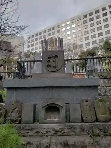 瑠璃光寺(東京都)