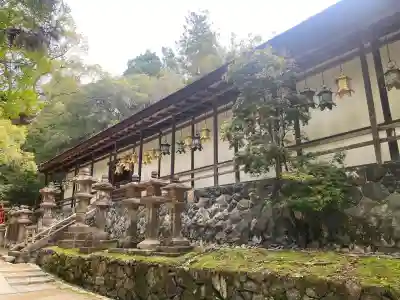 春日大社 若宮（春日若宮）の{uncategorized: "未分類", other: "その他", undefined: "問題あり", building: "その他建物", grave: "お墓", sacred_gate: "鳥居", guardian: "狛犬", statue: "像", buddha: "仏像", history: "歴史", nature: "自然", garden: "庭園", animal: "動物", pagoda: "塔", temizu: "手水舎", mountain_gate: "山門・神門", sanctuary: "本殿・本堂", subordinate: "末社・摂社", art: "芸術", scenery: "景色", jizo: "地蔵", ema: "絵馬", goshuin: "御朱印", omikuji: "おみくじ", items: "授与品その他", amulet: "お守り", goshuincho: "御朱印帳", eats: "食事", festival: "お祭り", votive_dance: "神楽", shichigosan: "七五三参", wedding: "結婚式", experience: "体験その他", initially: "初詣", around: "周辺", anti_infection: "感染症対策"}