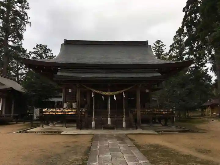 出石神社の本殿・本堂