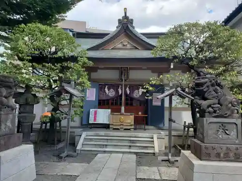 穏田神社の本殿・本堂