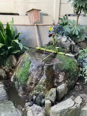 東光寺別院桜ヶ池不動院の手水舎