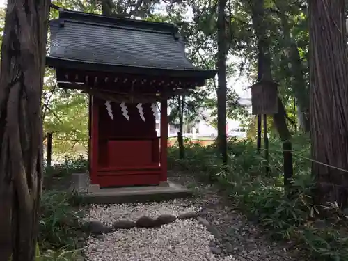 生島足島神社の末社