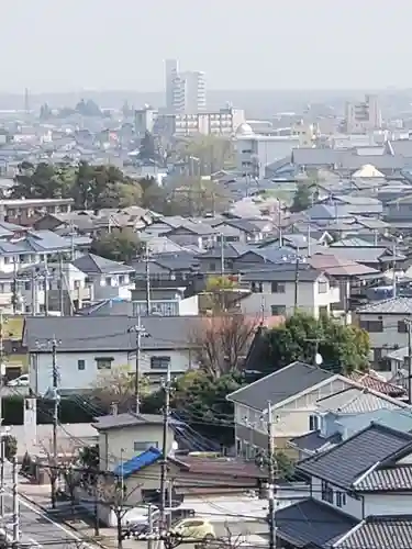 錦着山護国神社の周辺