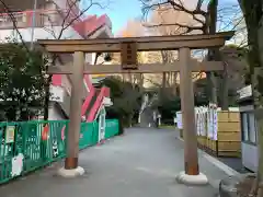 東郷神社の鳥居