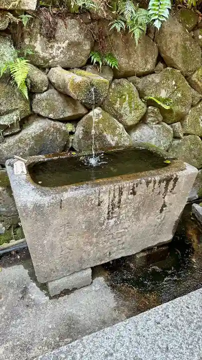 枚岡神社の手水舎