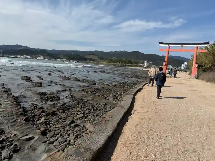 青島神社(青島神宮)の{uncategorized: "未分類", other: "その他", undefined: "問題あり", building: "その他建物", grave: "お墓", sacred_gate: "鳥居", guardian: "狛犬", statue: "像", buddha: "仏像", history: "歴史", nature: "自然", garden: "庭園", animal: "動物", pagoda: "塔", temizu: "手水舎", mountain_gate: "山門・神門", sanctuary: "本殿・本堂", subordinate: "末社・摂社", art: "芸術", scenery: "景色", jizo: "地蔵", ema: "絵馬", goshuin: "御朱印", omikuji: "おみくじ", items: "授与品その他", amulet: "お守り", goshuincho: "御朱印帳", eats: "食事", festival: "お祭り", votive_dance: "神楽", shichigosan: "七五三参", wedding: "結婚式", experience: "体験その他", initially: "初詣", around: "周辺", anti_infection: "感染症対策"}