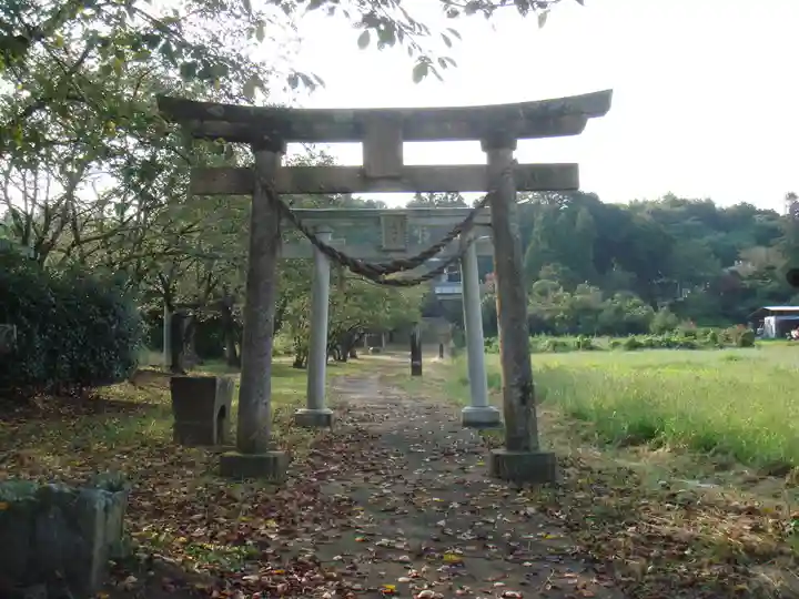 三嶋神社の鳥居