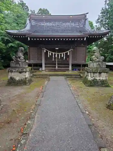 間中稲荷神社の本殿・本堂