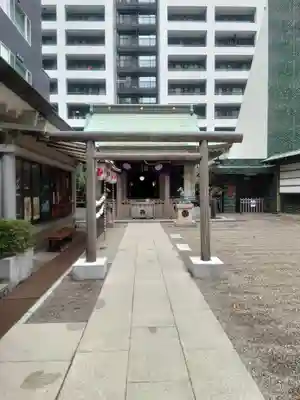 宮益御嶽神社の鳥居