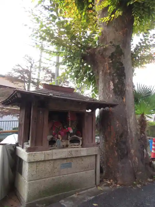 二里山地蔵(栃木県)