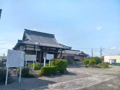 光得寺の{uncategorized: "未分類", other: "その他", undefined: "問題あり", building: "その他建物", grave: "お墓", sacred_gate: "鳥居", guardian: "狛犬", statue: "像", buddha: "仏像", history: "歴史", nature: "自然", garden: "庭園", animal: "動物", pagoda: "塔", temizu: "手水舎", mountain_gate: "山門・神門", sanctuary: "本殿・本堂", subordinate: "末社・摂社", art: "芸術", scenery: "景色", jizo: "地蔵", ema: "絵馬", goshuin: "御朱印", omikuji: "おみくじ", items: "授与品その他", amulet: "お守り", goshuincho: "御朱印帳", eats: "食事", festival: "お祭り", votive_dance: "神楽", shichigosan: "七五三参", wedding: "結婚式", experience: "体験その他", initially: "初詣", around: "周辺", anti_infection: "感染症対策"}