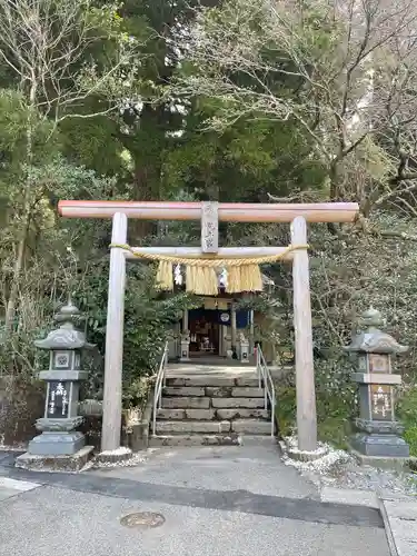 荒立神社の鳥居