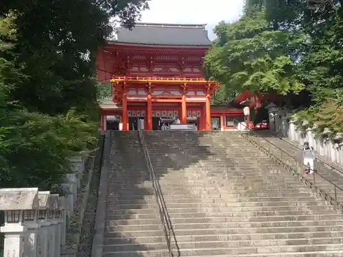 近江神宮の山門