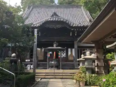 真福寺の本殿・本堂