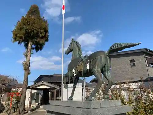 總社 和田八幡宮の像