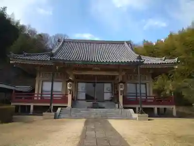 駕龍寺の本殿・本堂